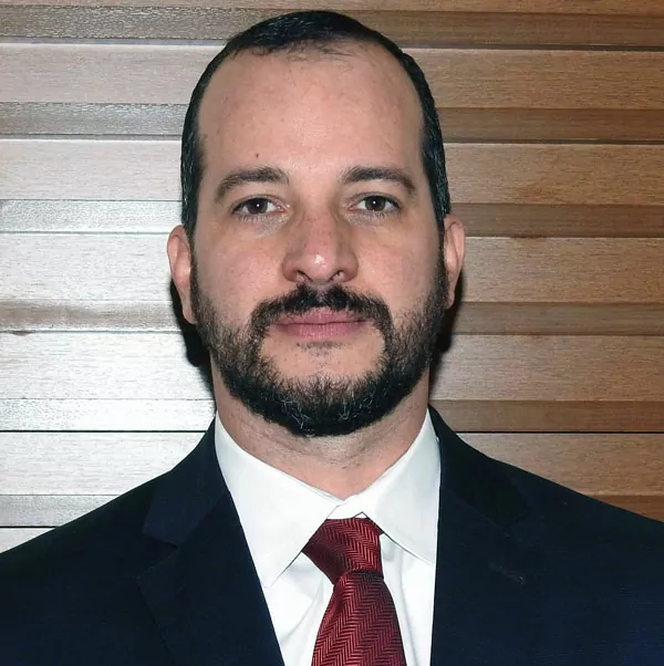Adriano Mendes